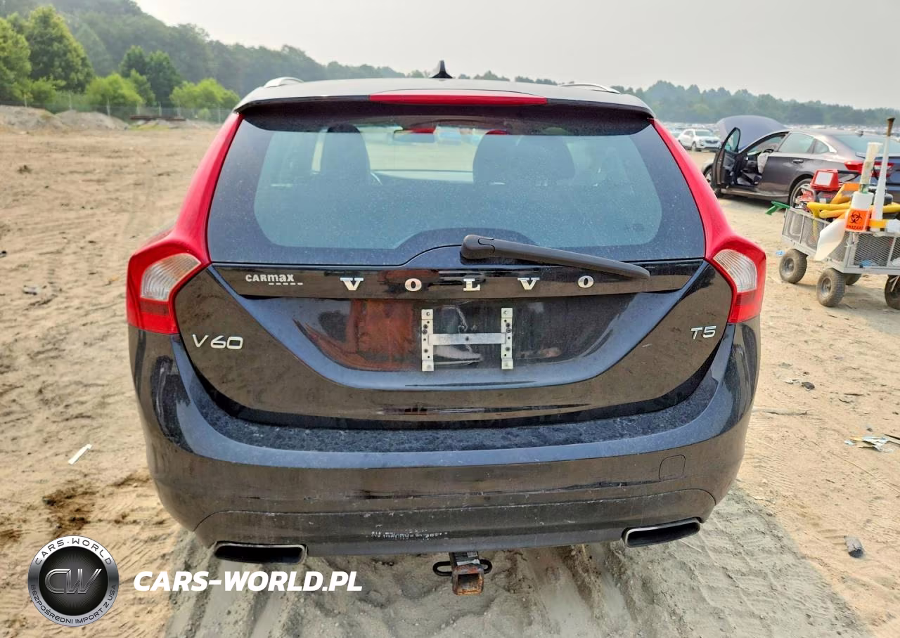 2015 Volvo V60 T5 Premier VIN:YV140MEB5F1207676 - 6