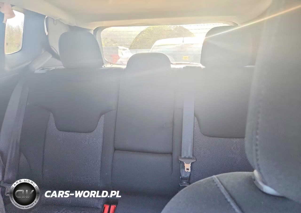 2016 Jeep Renegade Latitude VIN:ZACCJBBT8GPE05248 - 10