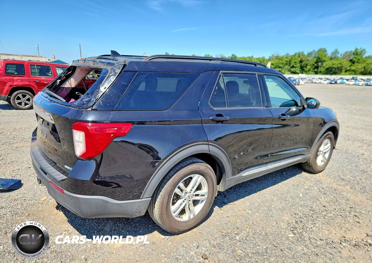 2020 Ford Explorer Xlt VIN:1FMSK8DH9LGA32485 - 3