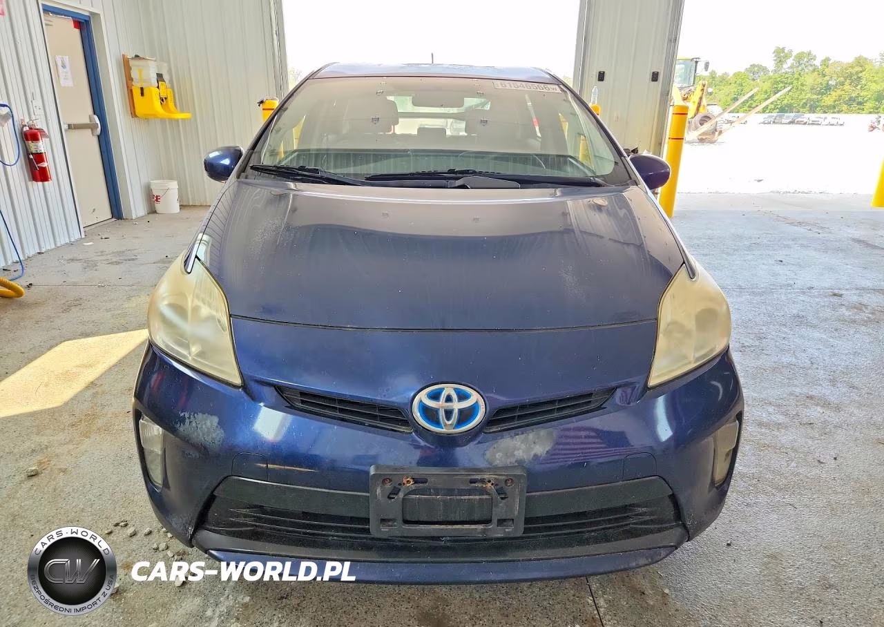 2012 Toyota Prius Three VIN:JTDKN3DUXC1559787 - 5