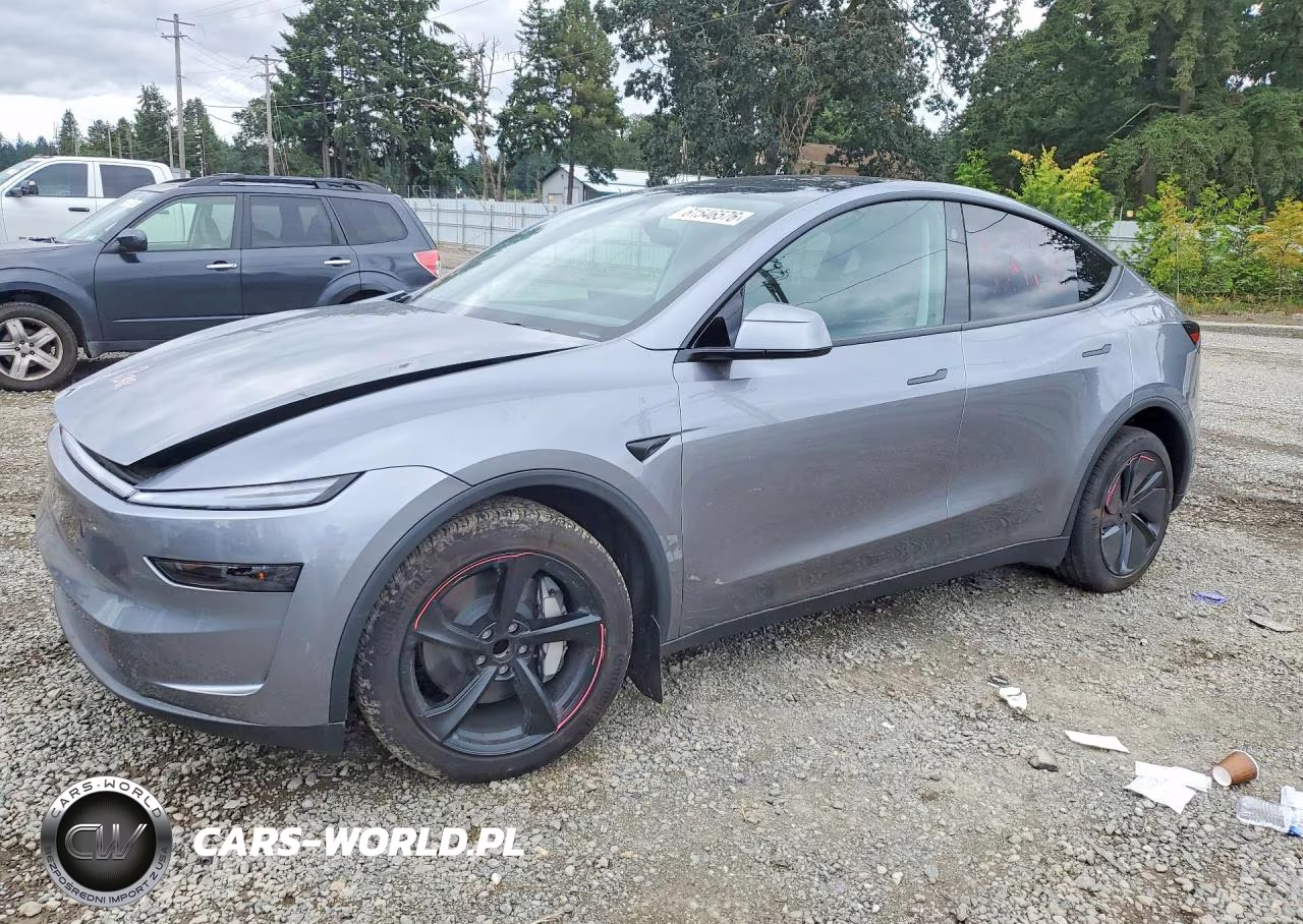 2026 Tesla Model Y – zdjęcie 1 z 13