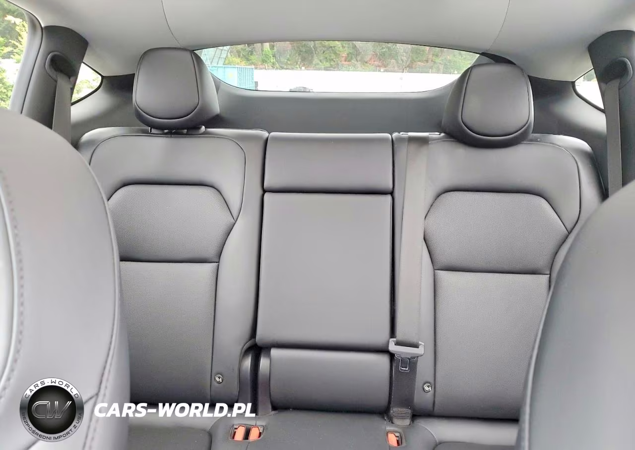2026 Tesla Model Y VIN:7SAYGDED3TF403187 - 10