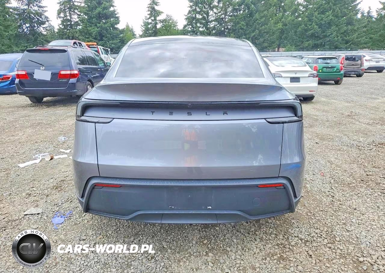 2026 Tesla Model Y VIN:7SAYGDED3TF403187 - 6