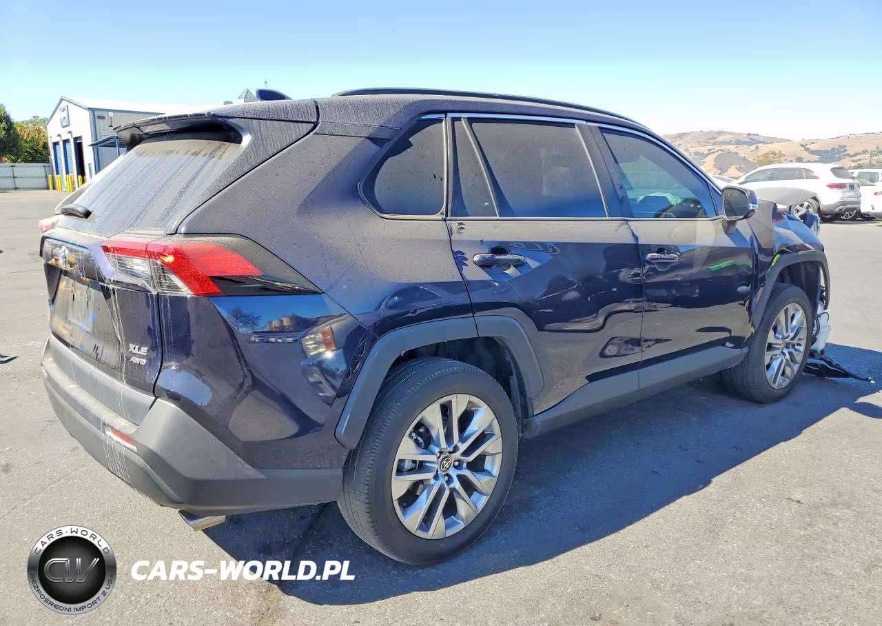 2024 Toyota Rav4 Xle Premium VIN:2T3A1RFV4RW472252 - 3