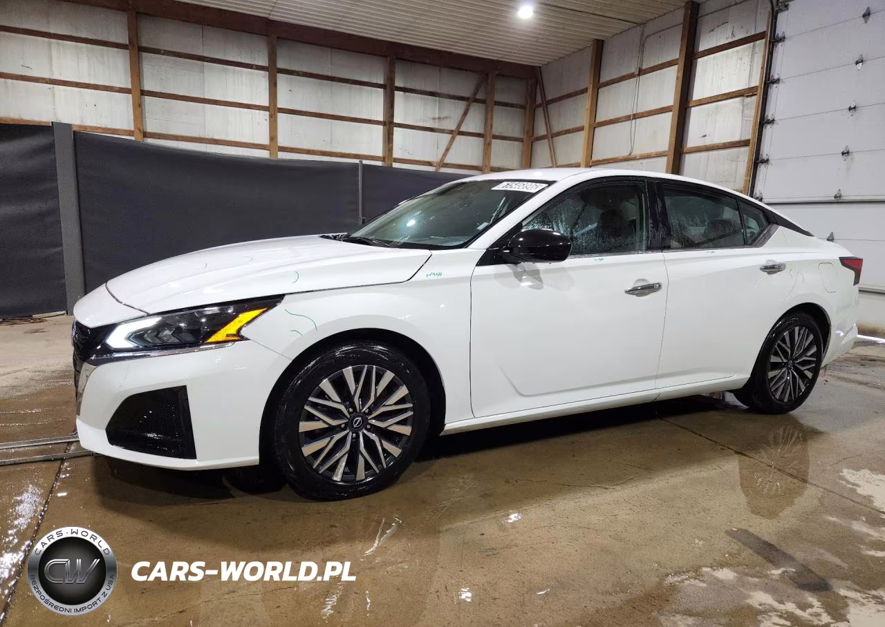 2025 Nissan Altima Sv – zdjęcie 1 z 13