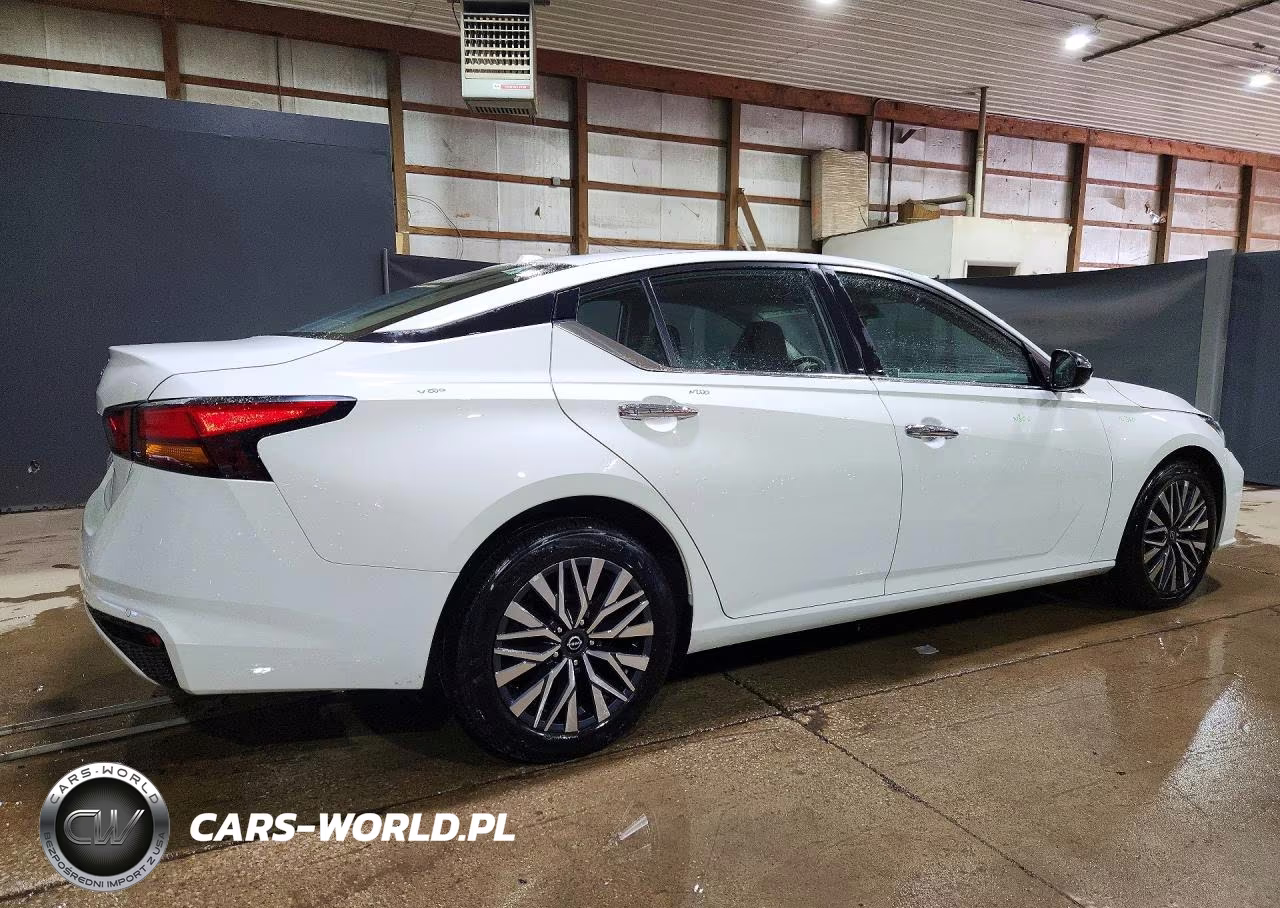 2025 Nissan Altima Sv VIN:1N4BL4DV8SN371044 - 3