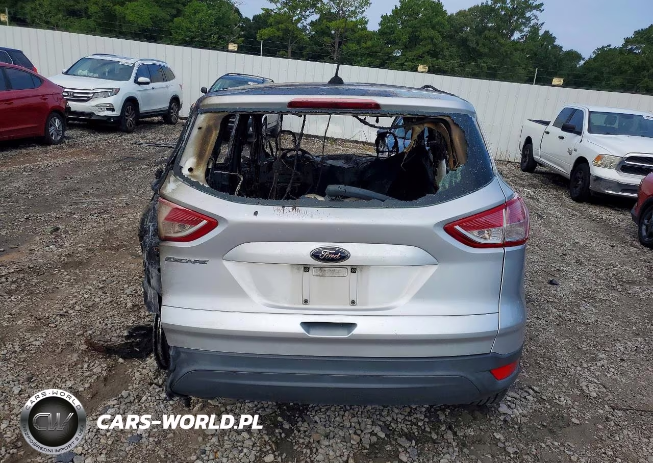 2013 Ford Escape S VIN:1FMCU0F72DUB60607 - 6
