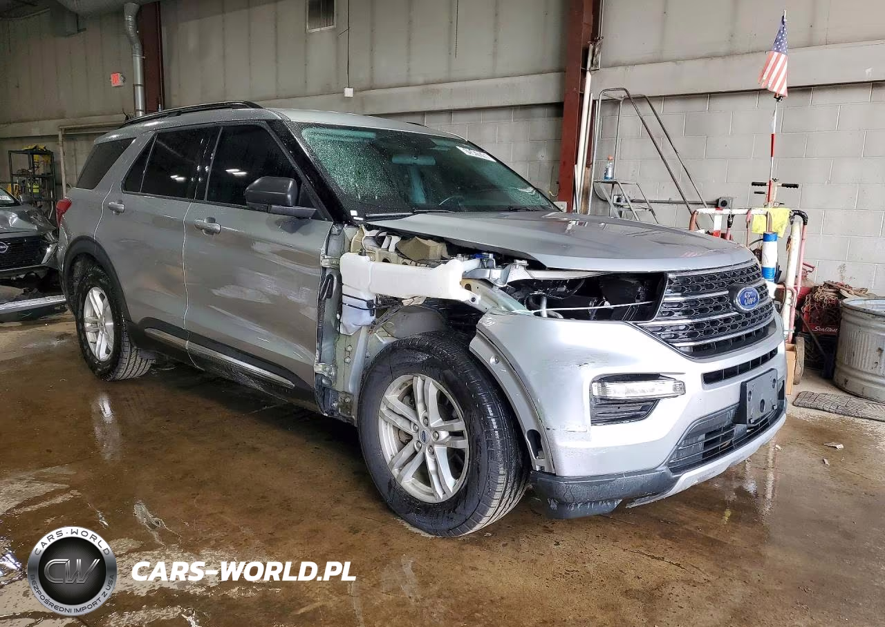 2023 Ford Explorer Xlt VIN:1FMSK7DH2PGA70060 - 4