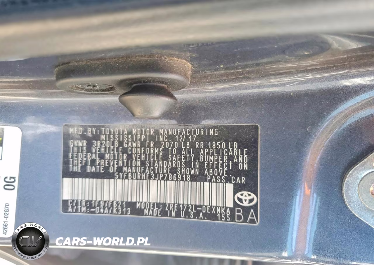 2018 Toyota Corolla Le VIN:5YFBURHE3JP786918 - 12
