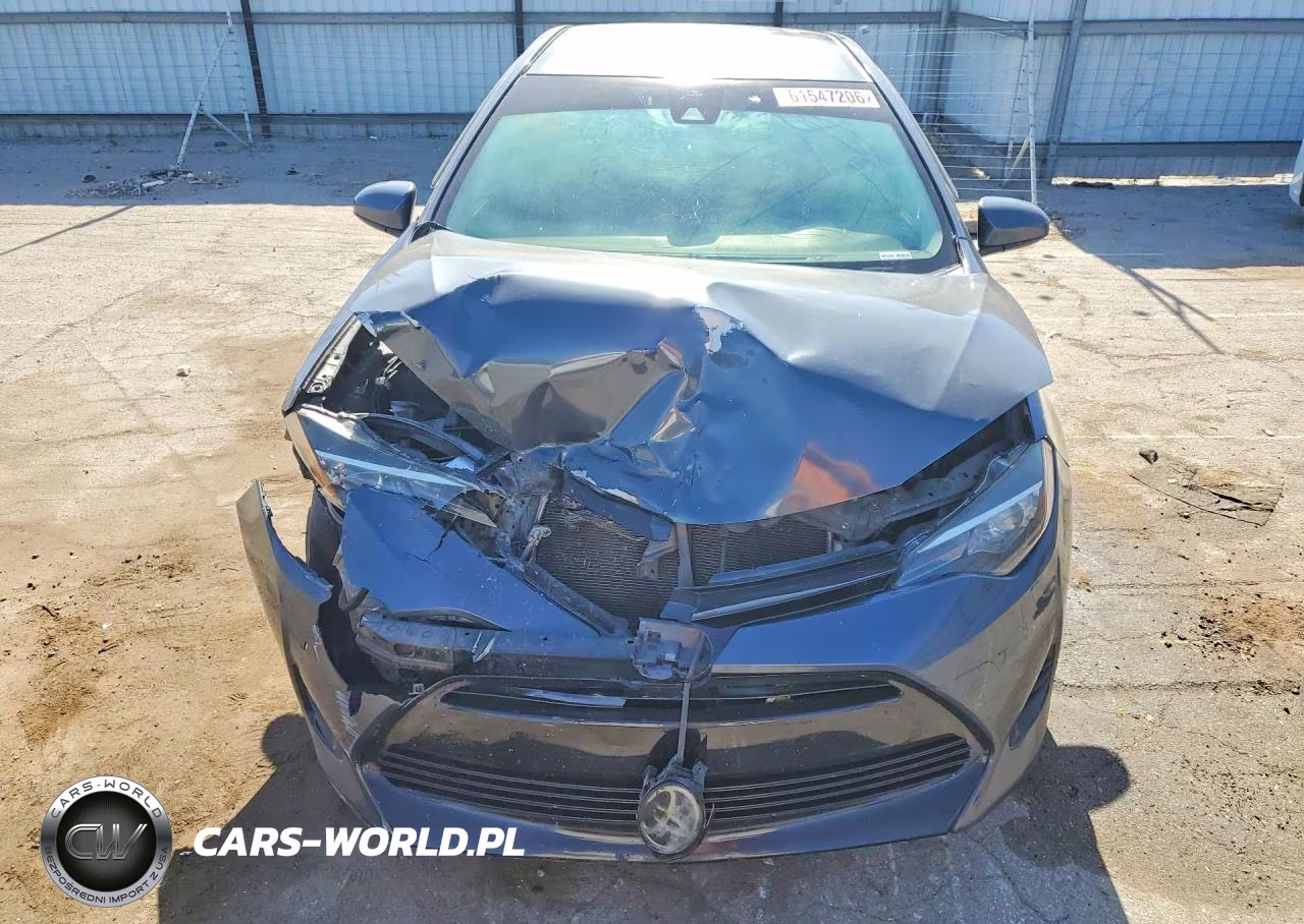 2018 Toyota Corolla Le VIN:5YFBURHE3JP786918 - 5