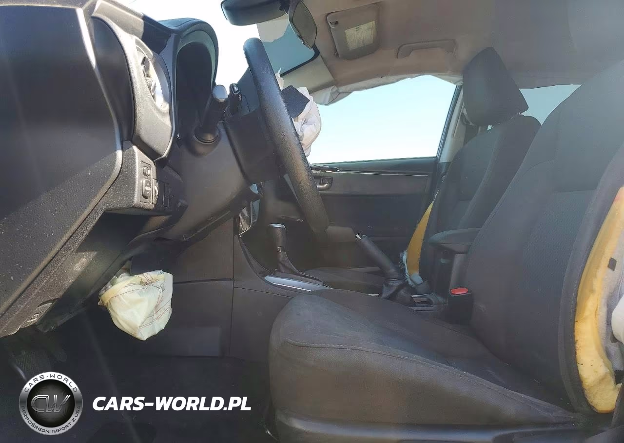 2018 Toyota Corolla Le VIN:5YFBURHE3JP786918 - 7