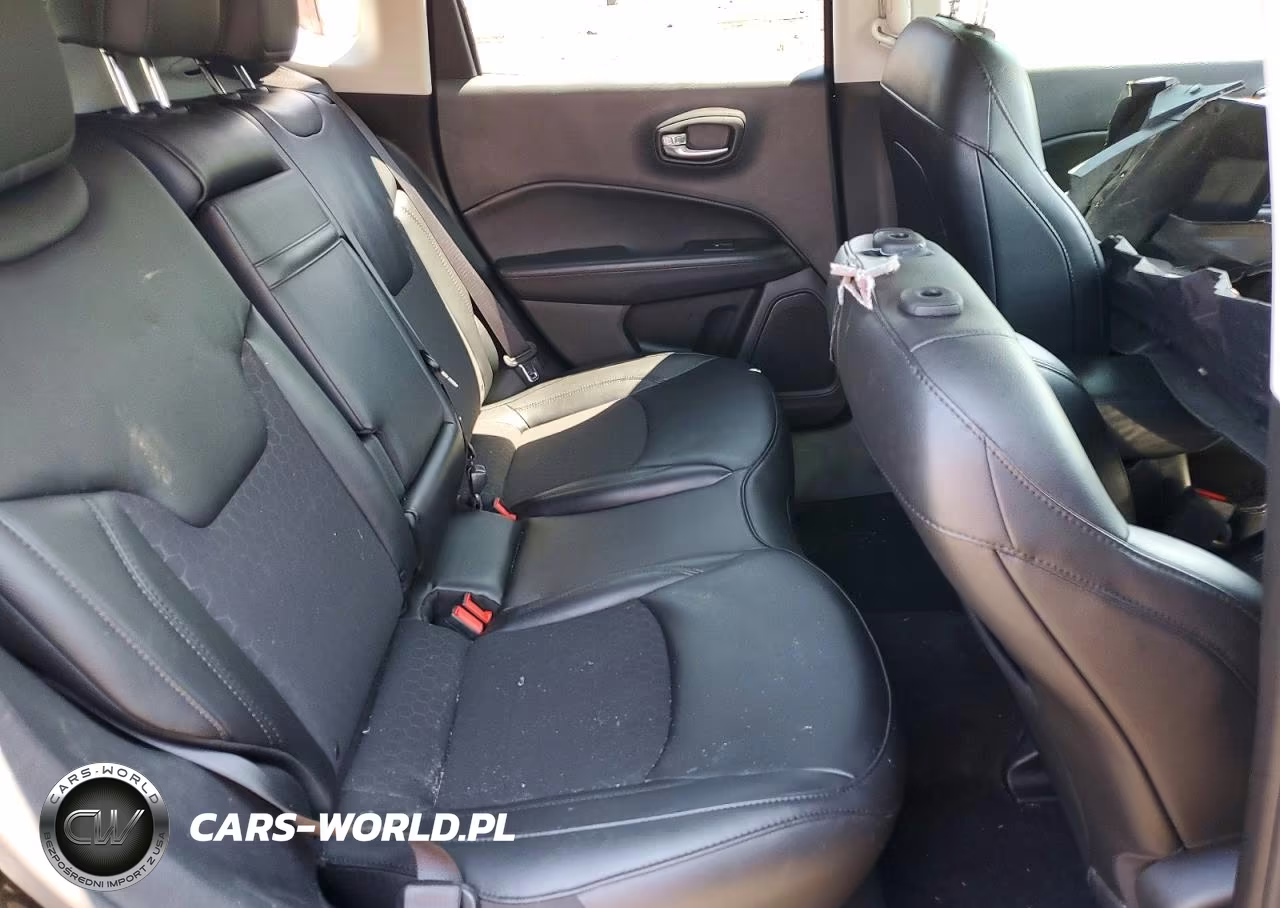 2019 Jeep Compass Latitude VIN:3C4NJDBB4KT809760 - 11