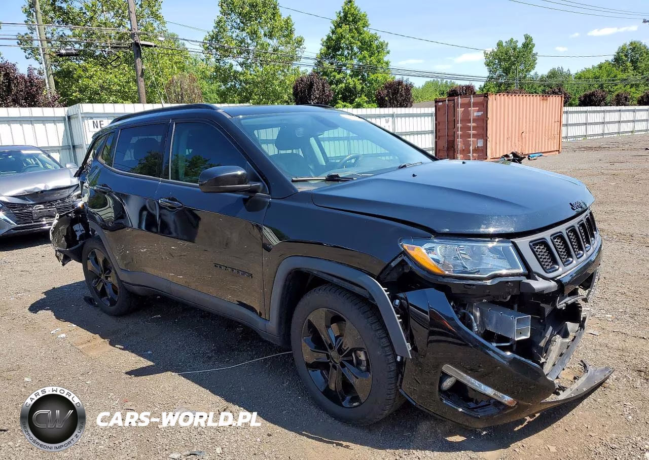 2019 Jeep Compass Latitude VIN:3C4NJDBB4KT809760 - 4