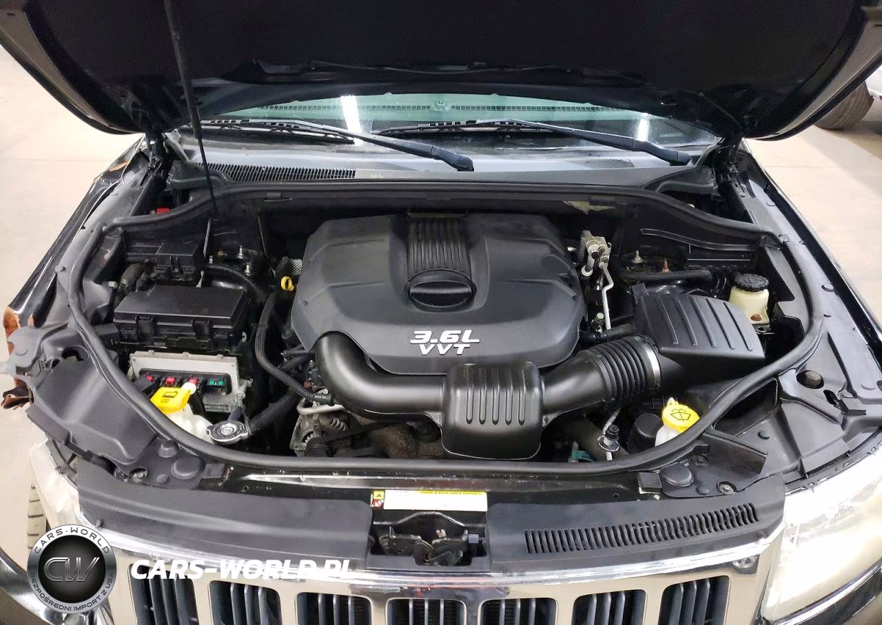 2013 Jeep Grand Cherokee Laredo VIN:1C4RJFAG5DC633343 - 12