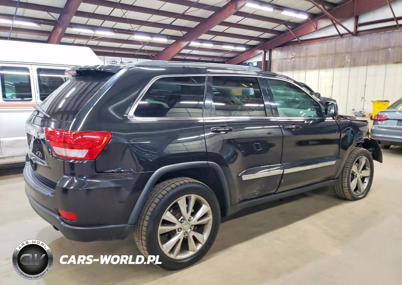 2013 Jeep Grand Cherokee Laredo VIN:1C4RJFAG5DC633343 - 3