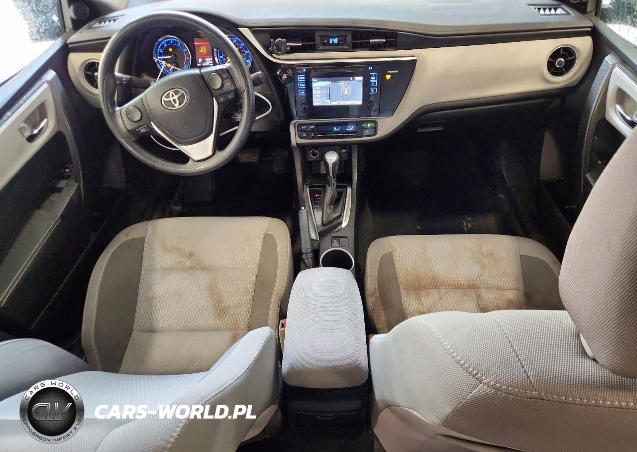 2017 Toyota Corolla Le VIN:2T1BURHE5HC776658 - 8