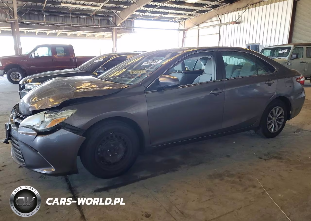 2015 Toyota Camry Le
