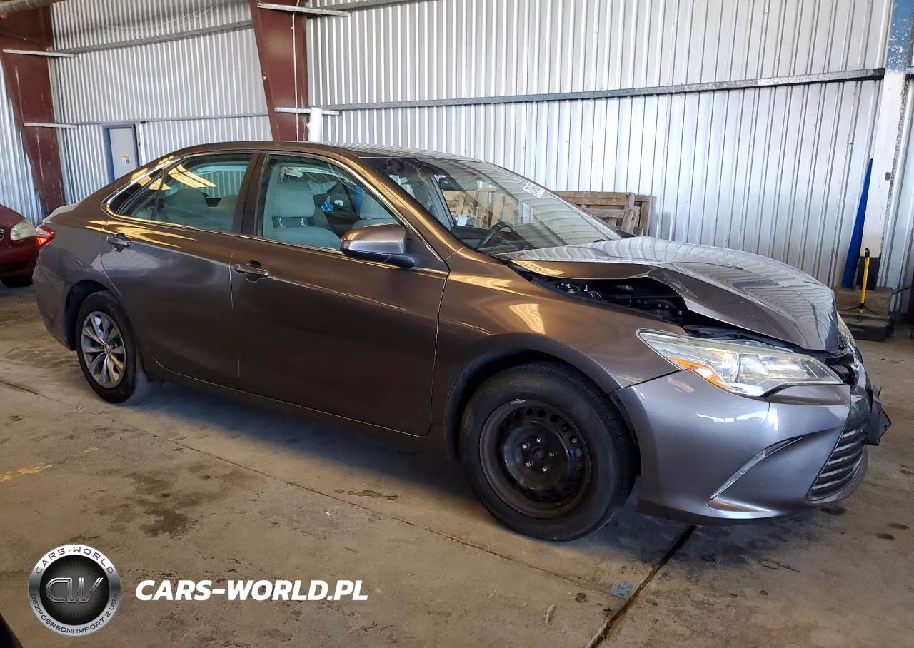 2015 Toyota Camry Le VIN:4T1BF1FKXFU012157 - 4