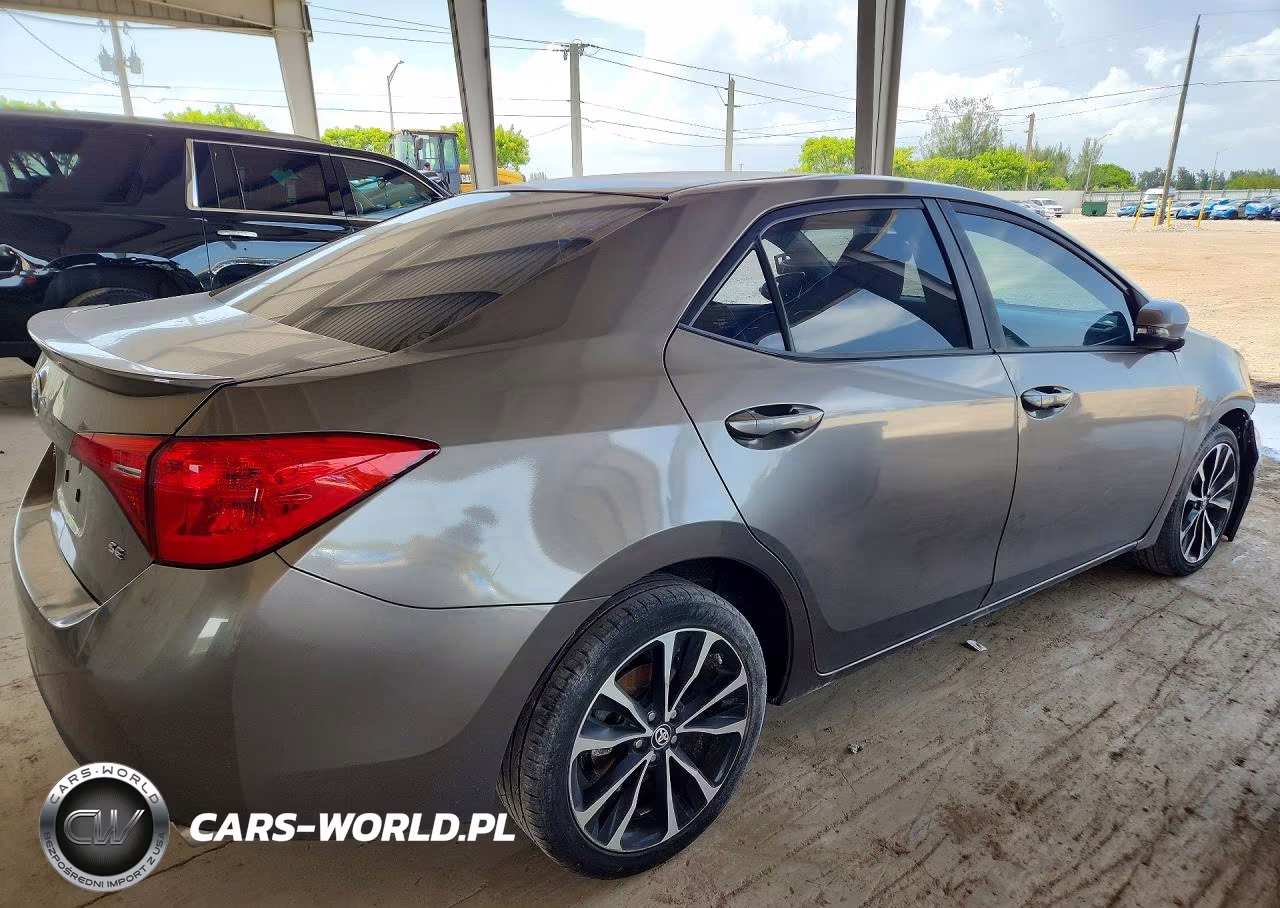 2018 Toyota Corolla Se VIN:2T1BURHE1JC021464 - 3