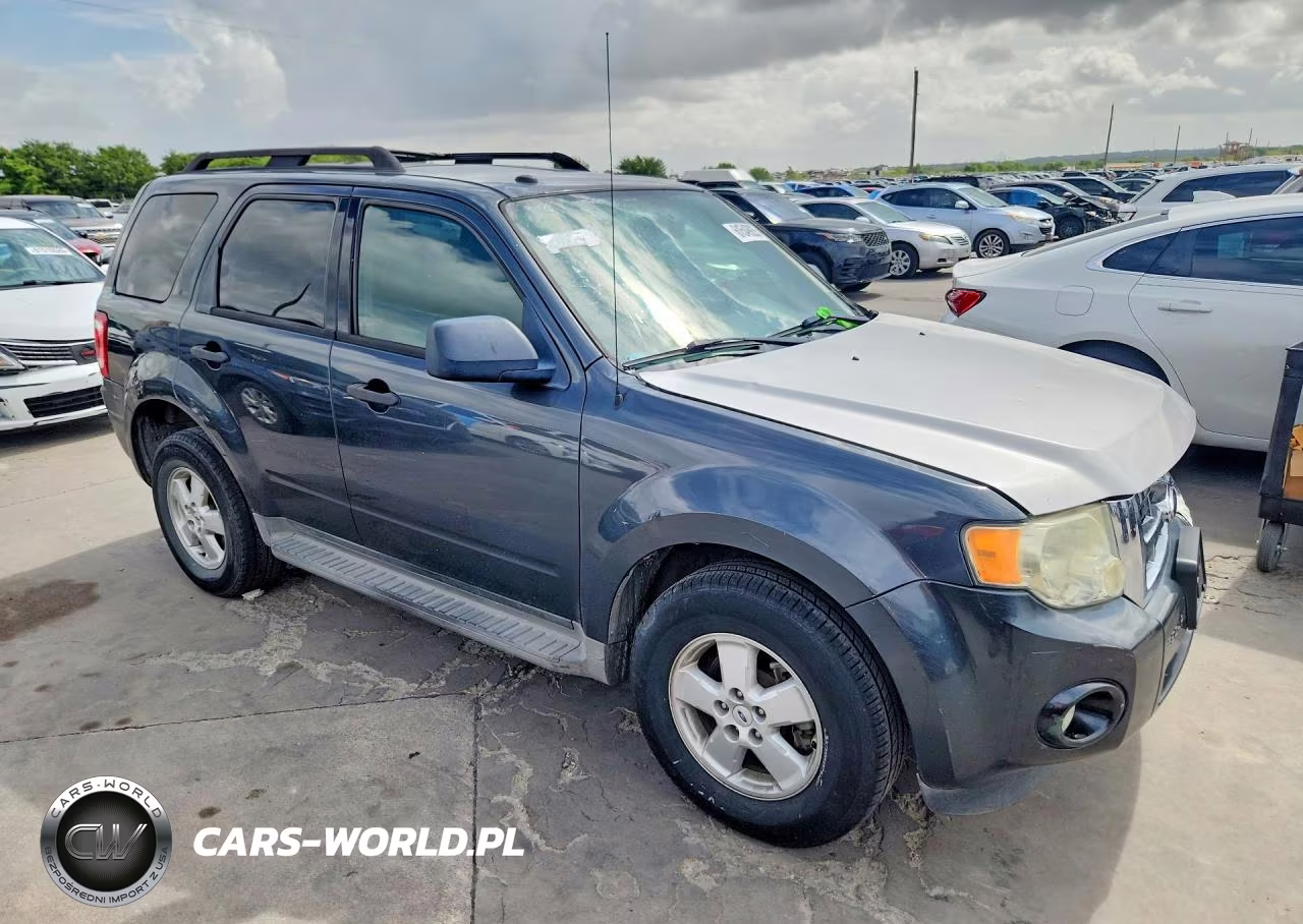 2009 Ford Escape Xlt VIN:1FMCU03729KA09533 - 4