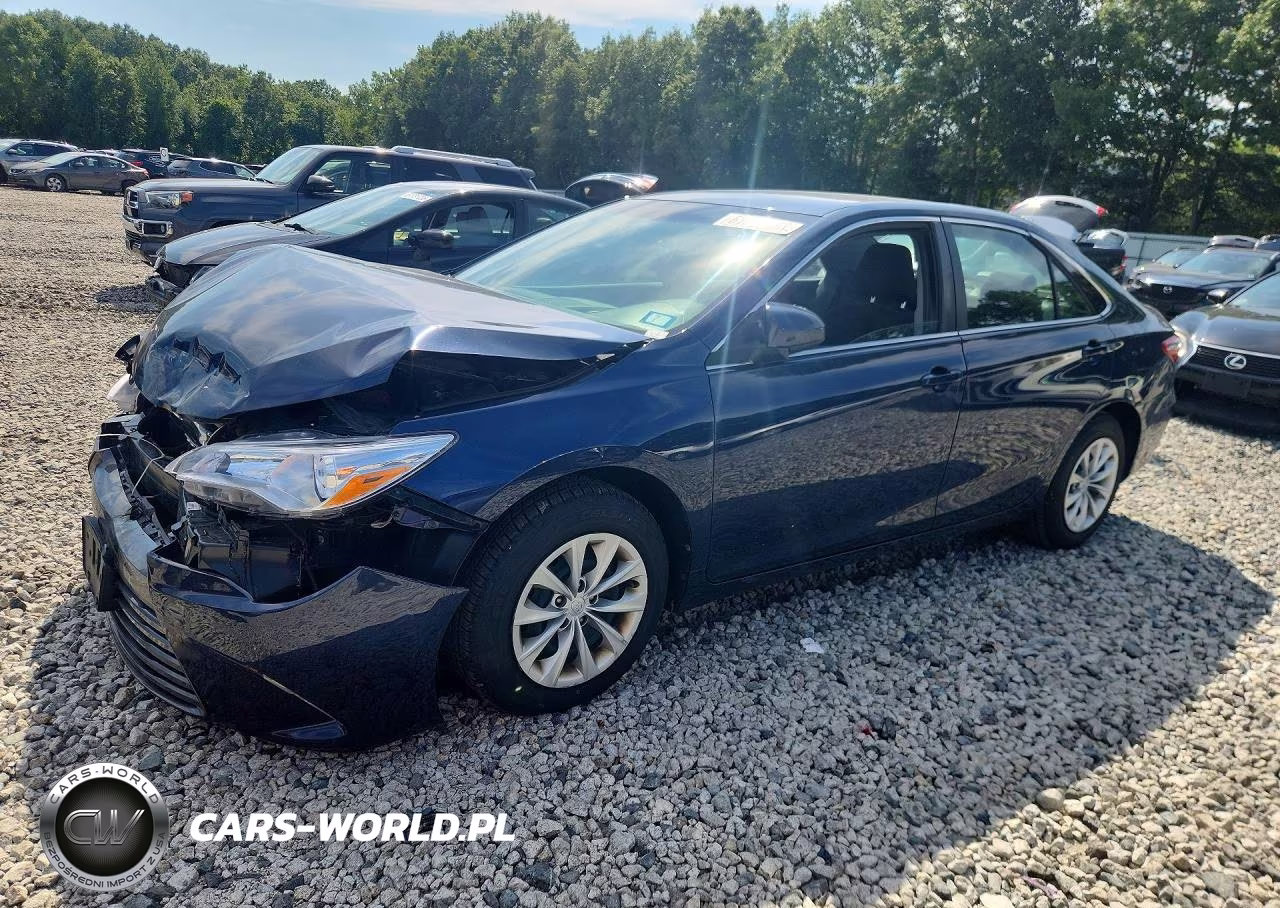 2015 Toyota Camry Le
