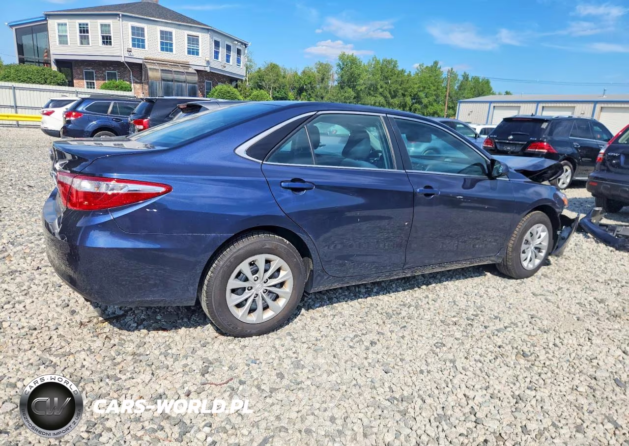 2015 Toyota Camry Le VIN:4T4BF1FKXFR483764 - 3