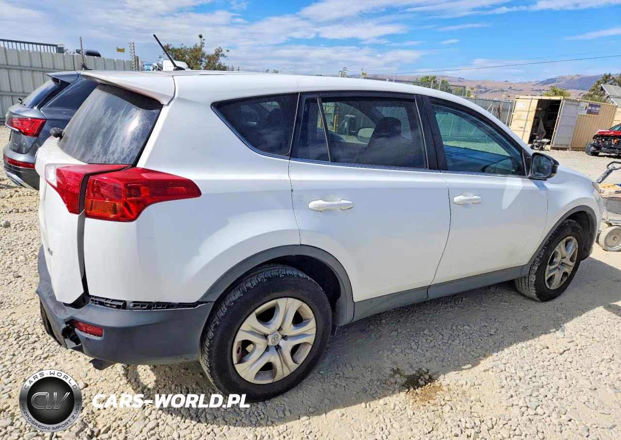 2015 Toyota Rav4 Le VIN:JTMZFREV8FD055537 - 3