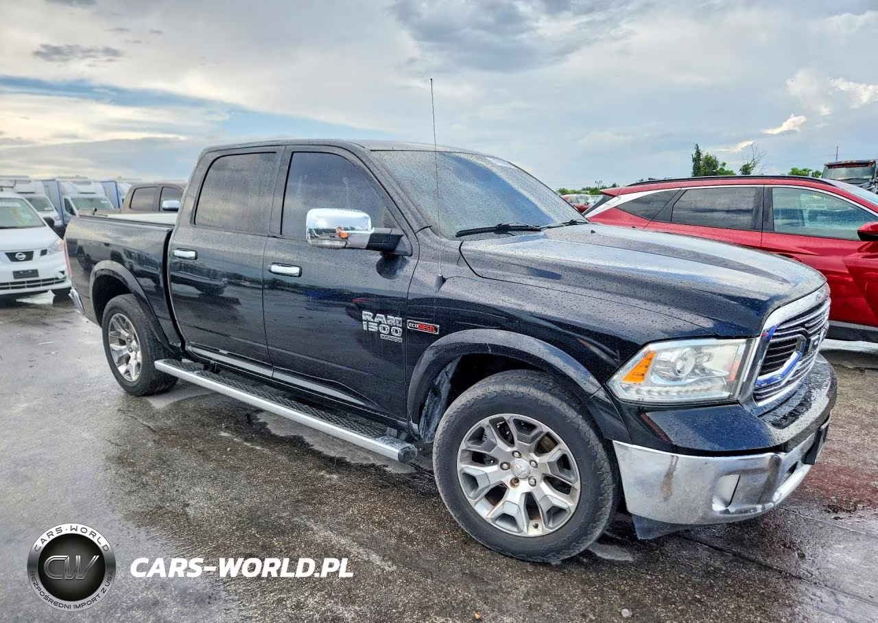 2019 Ram 1500 Classic Laramie VIN:1C6RR6NM7KS702116 - 4