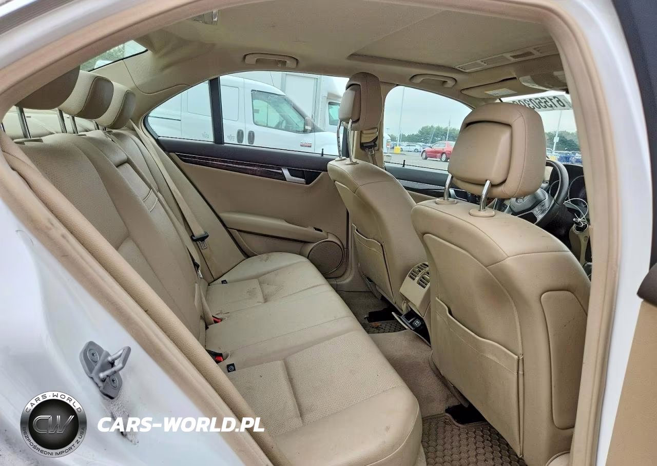 2013 Mercedes-Benz C 250 VIN:WDDGF4HB8DR271566 - 10