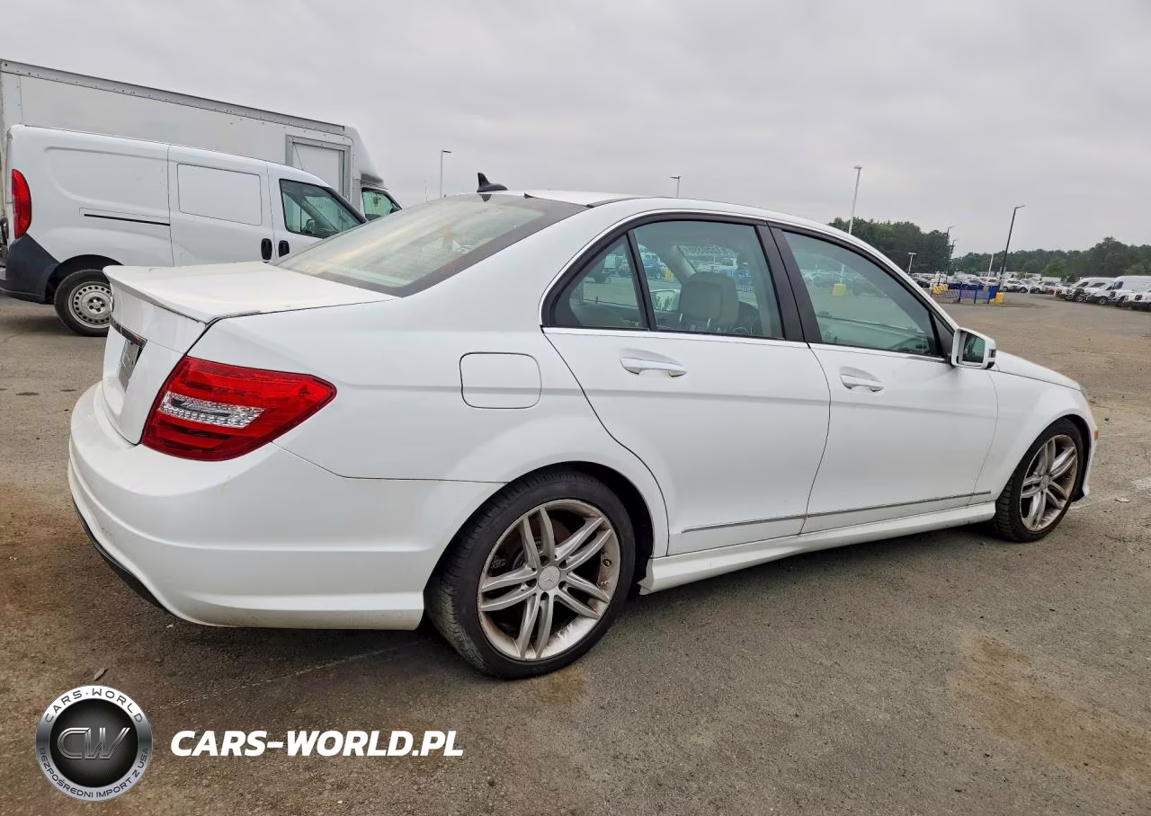 2013 Mercedes-Benz C 250 VIN:WDDGF4HB8DR271566 - 3