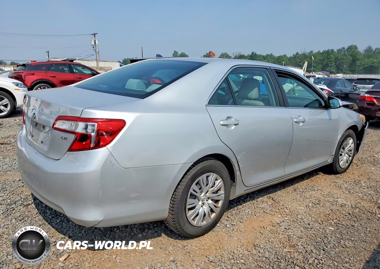 2013 Toyota Camry Le VIN:4T4BF1FK2DR323620 - 3