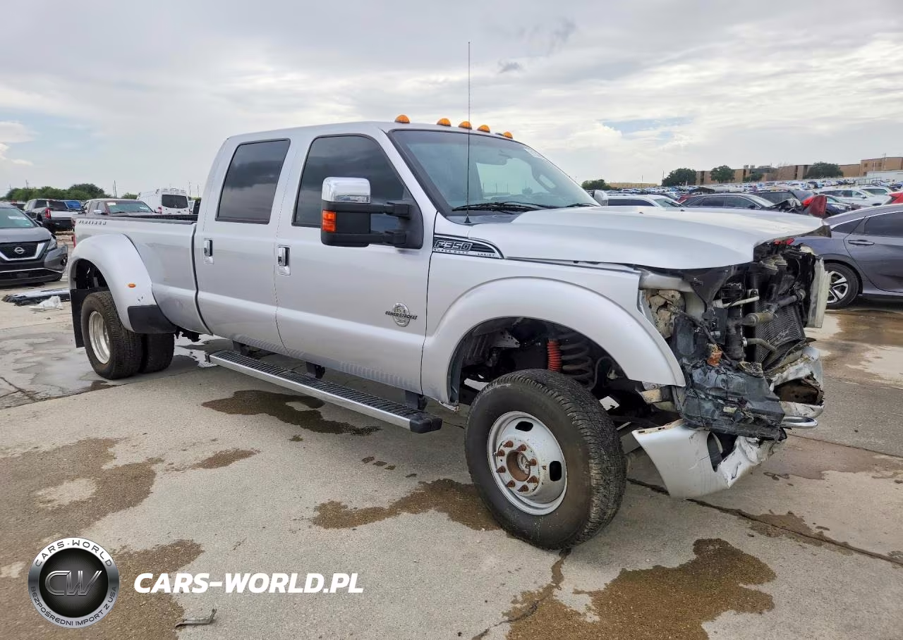 2015 Ford F350 Super Duty VIN:1FT8W3DT9FEC62716 - 4