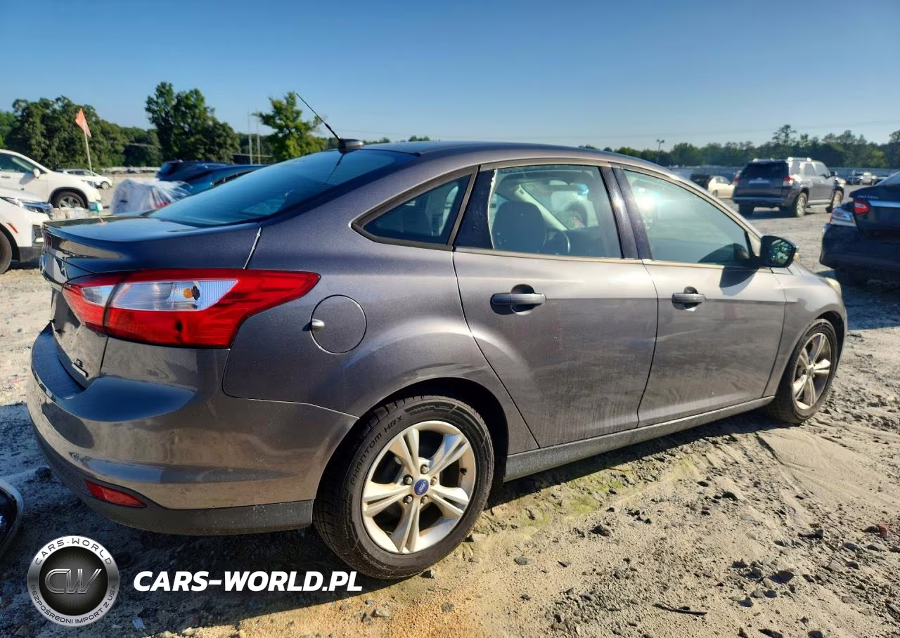 2013 Ford Focus Se VIN:1FADP3F21DL216859 - 3