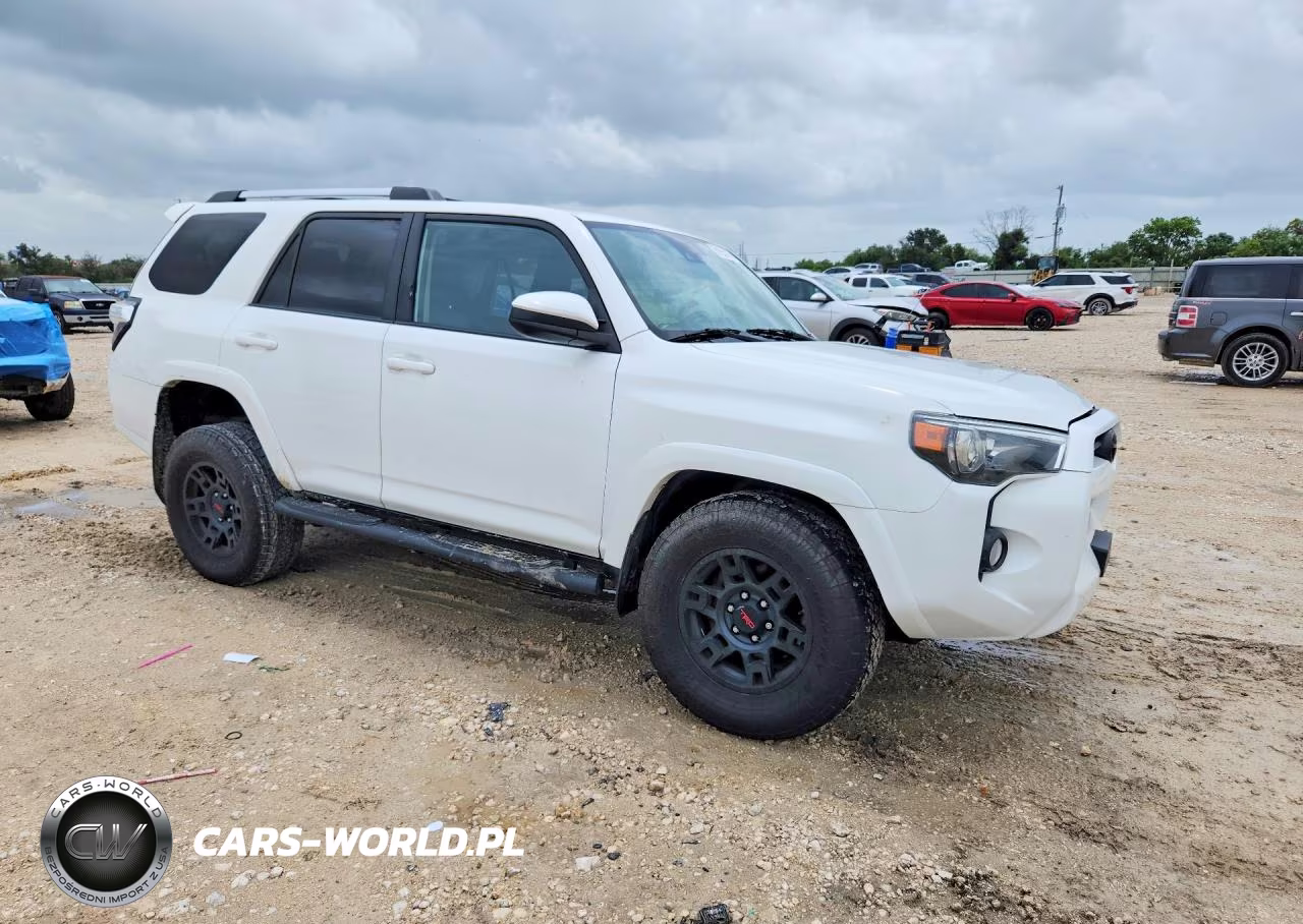 2020 Toyota 4Runner Sr5 VIN:JTEBU5JR0L5808598 - 4