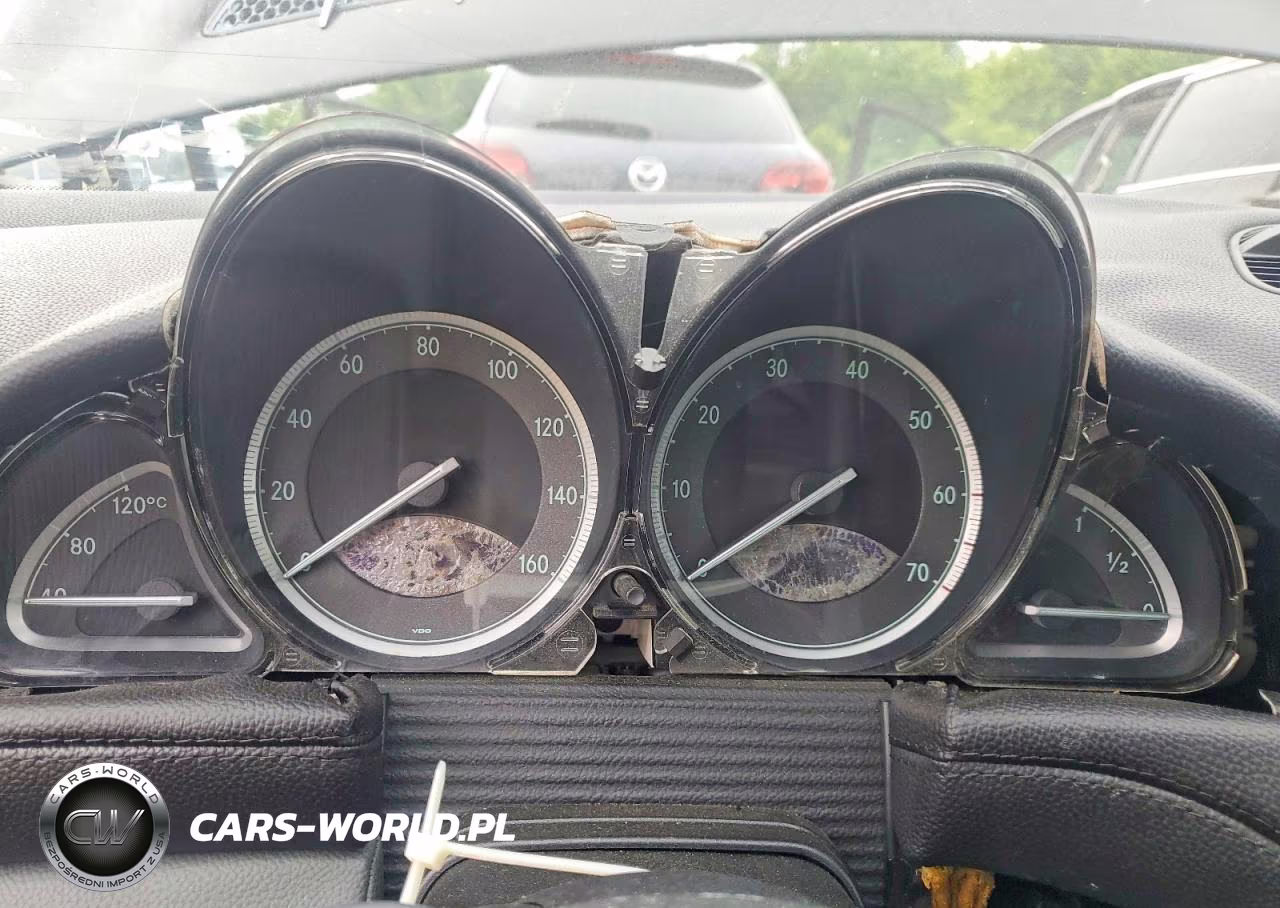 2004 Mercedes-Benz Sl 500 VIN:WDBSK75FX4F066940 - 9