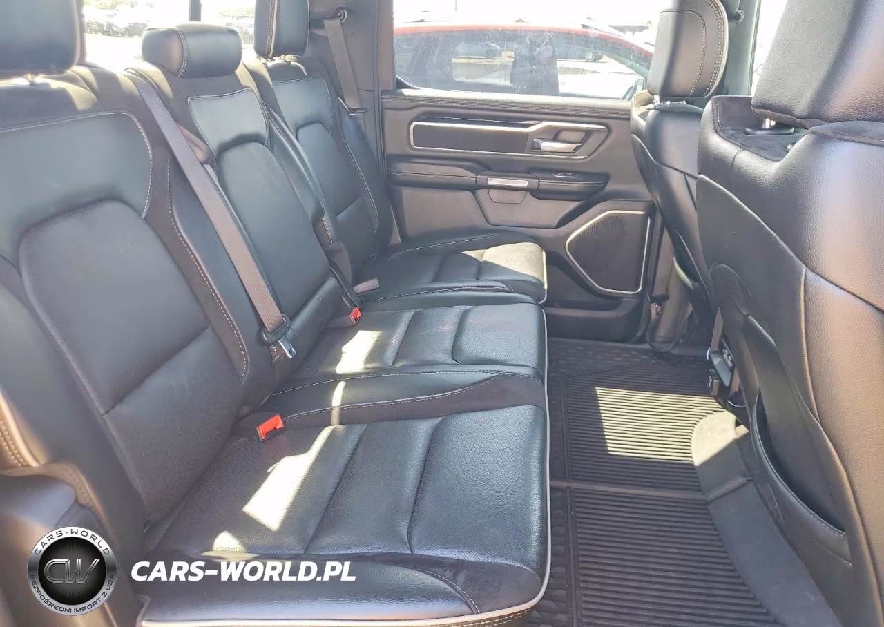 2021 Ram 1500 Laramie VIN:1C6SRFJT3MN604295 - 10