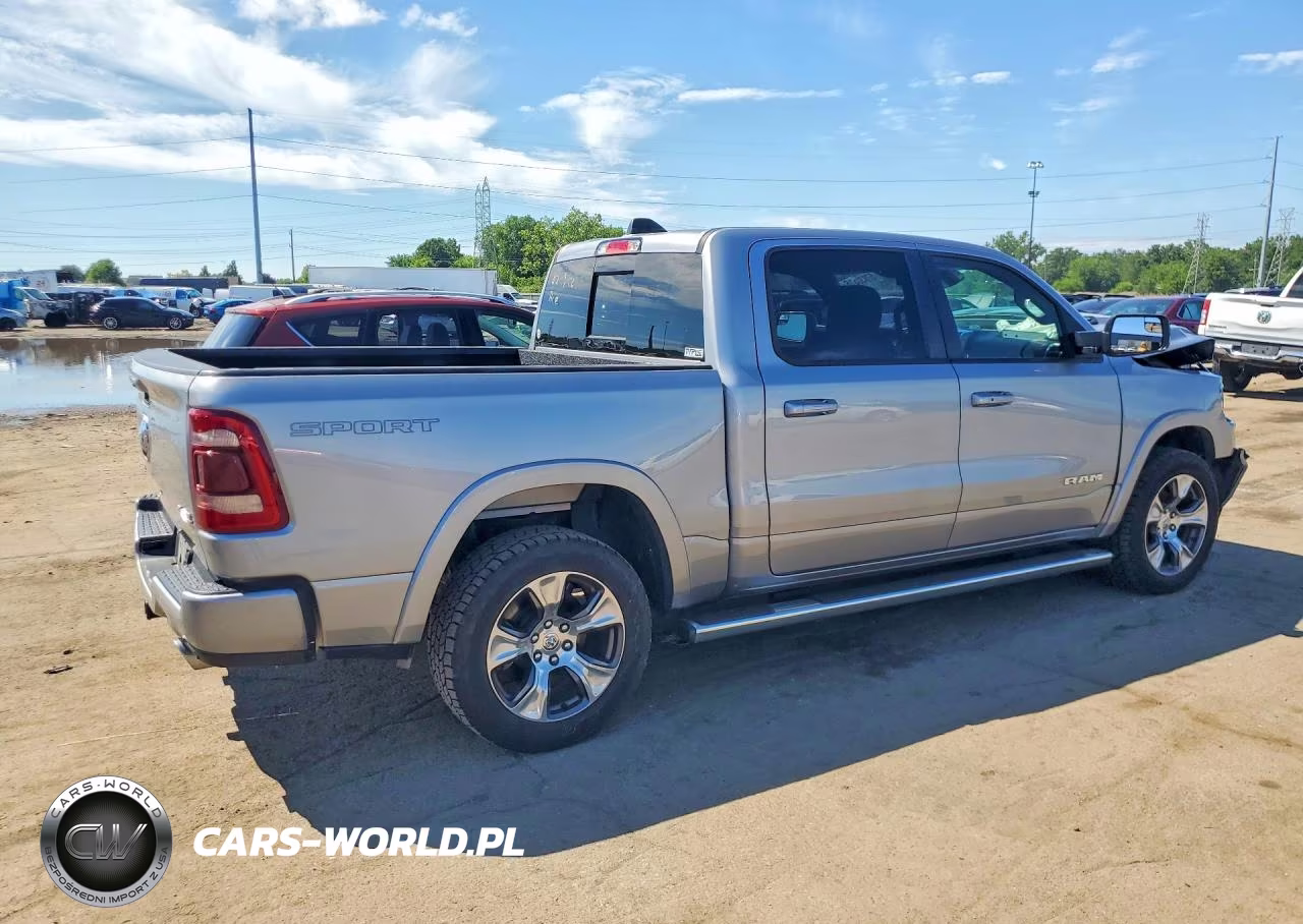 2021 Ram 1500 Laramie VIN:1C6SRFJT3MN604295 - 3