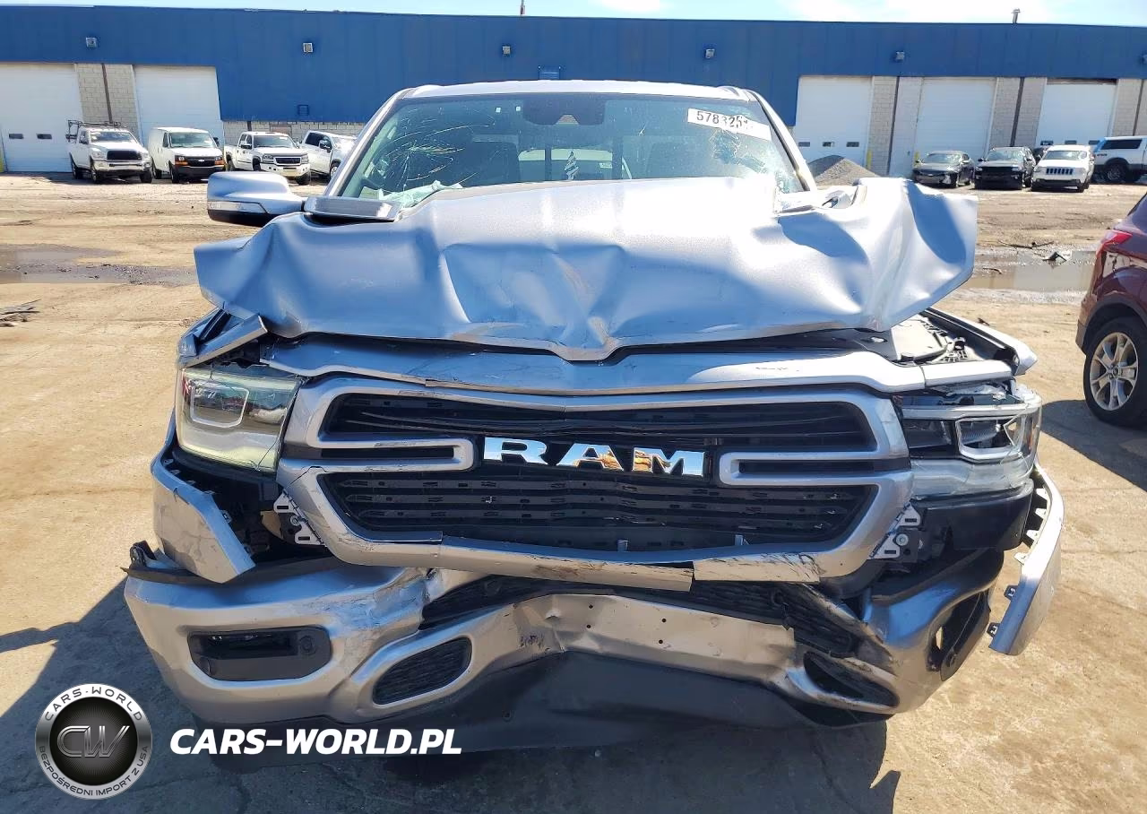 2021 Ram 1500 Laramie VIN:1C6SRFJT3MN604295 - 5
