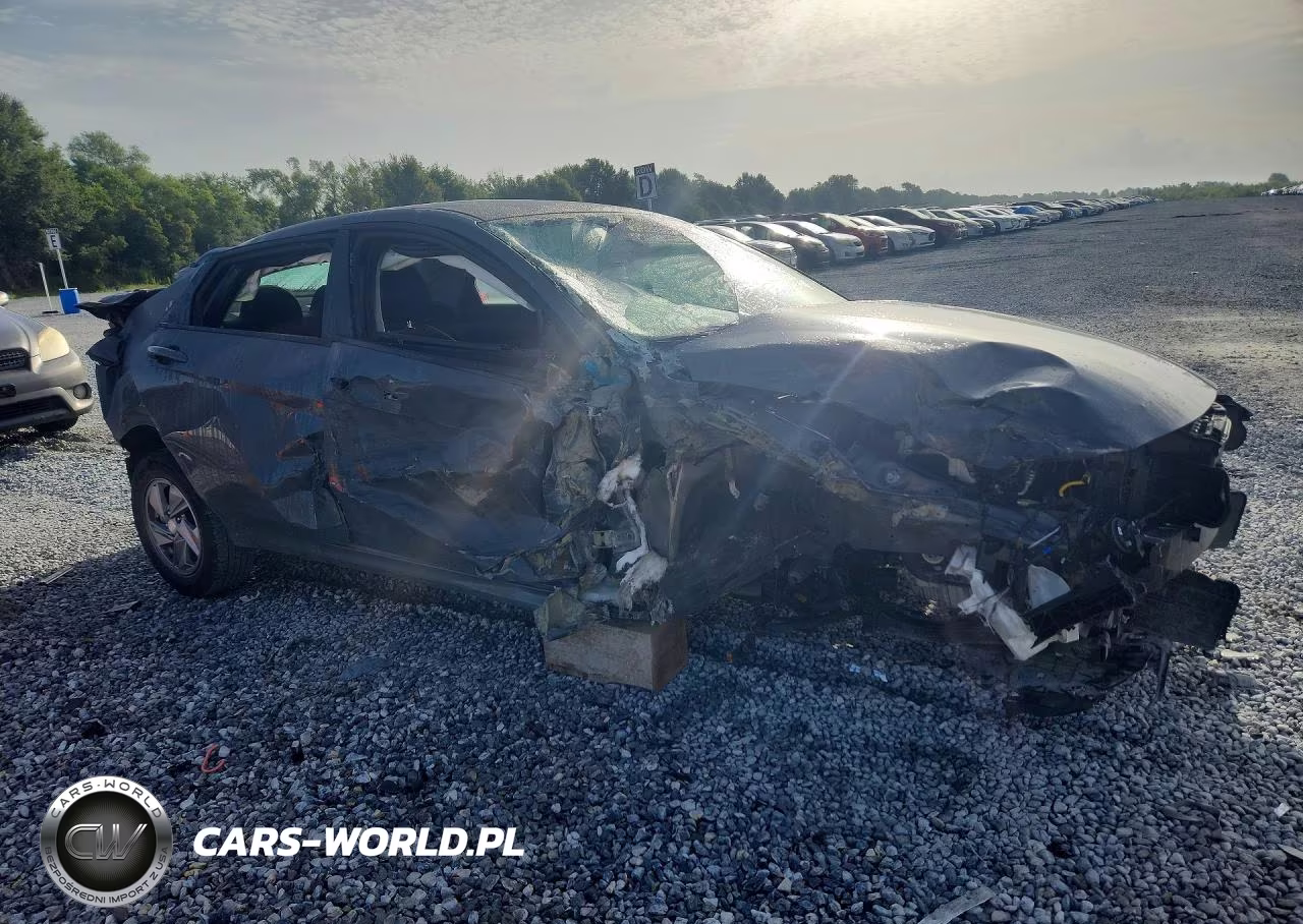 2025 Hyundai Elantra Se VIN:KMHLL4DG5SU011179 - 4
