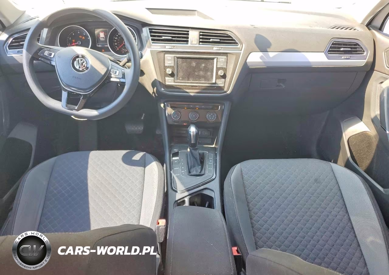 2018 Volkswagen Tiguan S VIN:3VV1B7AX2JM036114 - 8