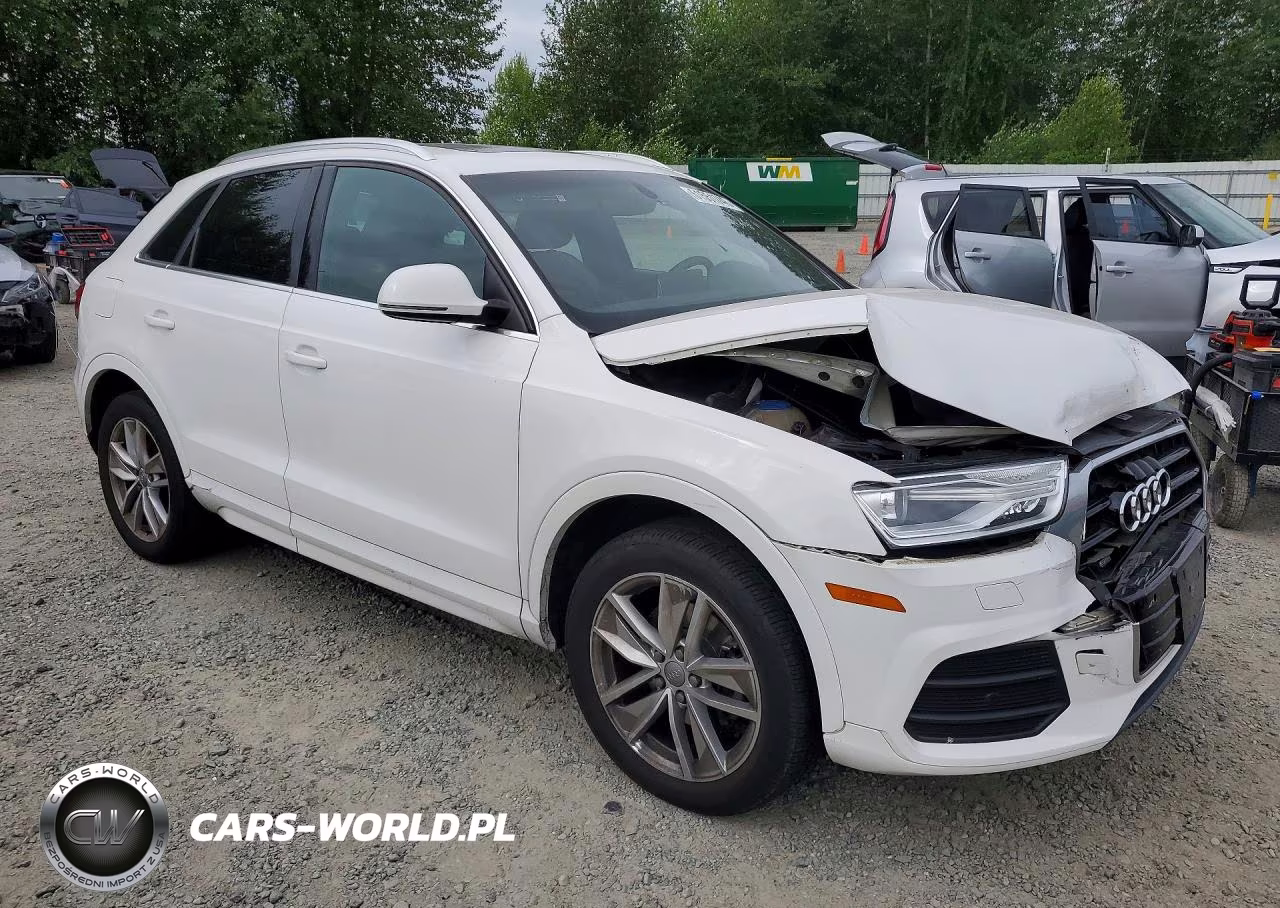 2016 Audi Q3 Premium Plus VIN:WA1EFCFS2GR004386 - 4