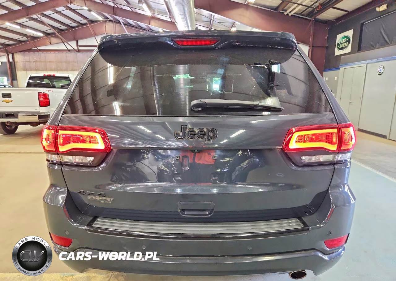 2018 Jeep Grand Cherokee Laredo VIN:1C4RJFAG5JC120413 - 6