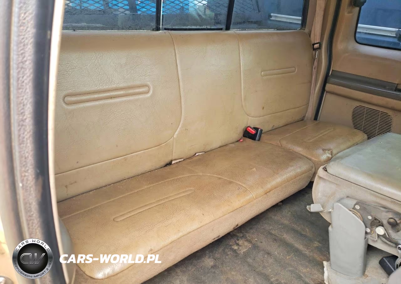 2000 Ford F350 Super Duty VIN:1FTWX33F7YEB52492 - 10