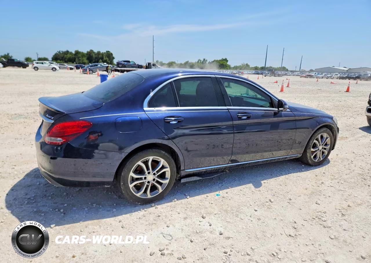 2016 Mercedes-Benz C 300 4Matic VIN:55SWF4KB3GU137927 - 3