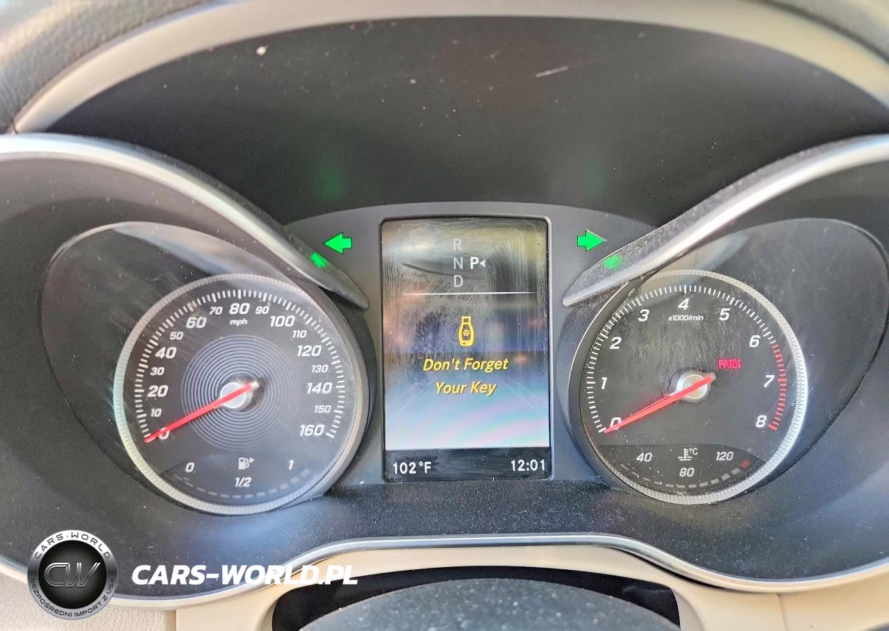 2016 Mercedes-Benz C 300 4Matic VIN:55SWF4KB3GU137927 - 9