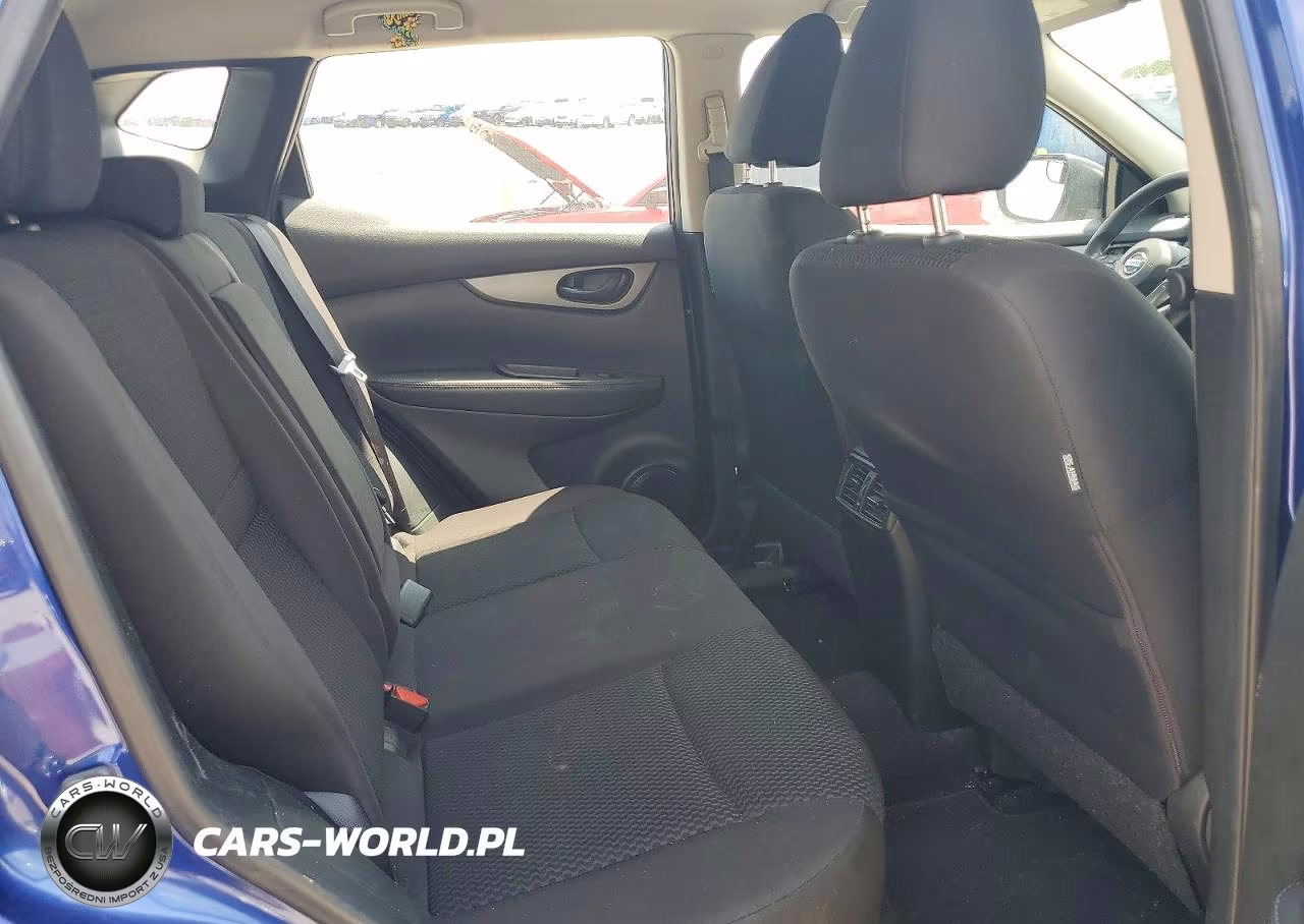2018 Nissan Rogue Sport S VIN:JN1BJ1CP2JW108996 - 11