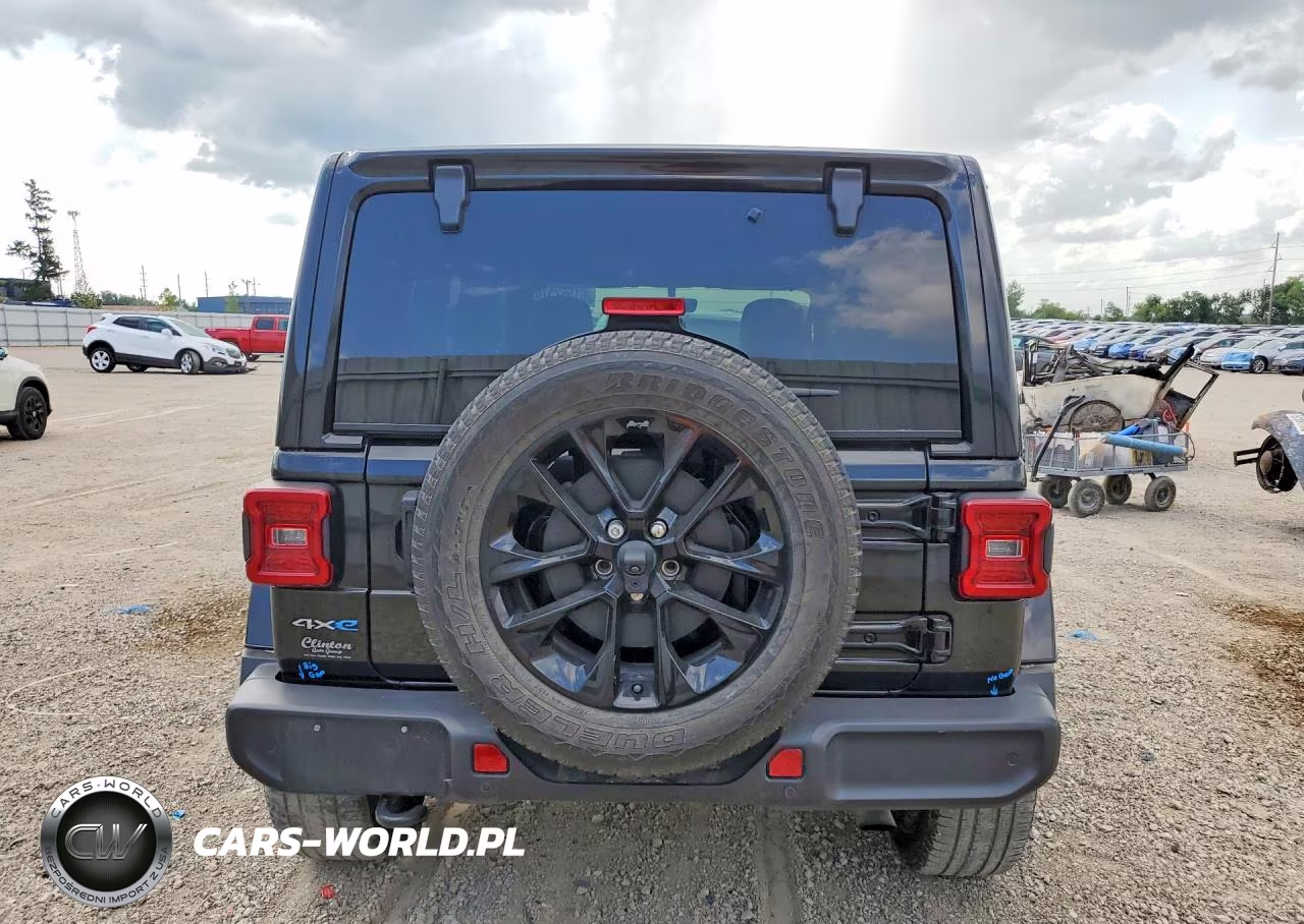 2021 Jeep Wrangler Unlimited Sahara 4Xe VIN:1C4JJXP62MW699056 - 6