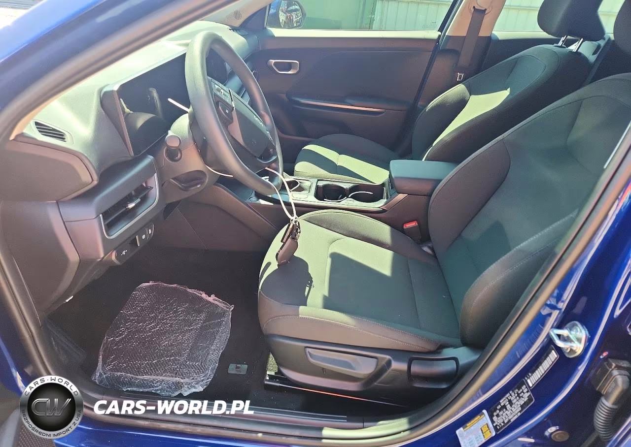 2026 Kia K4 Lxs VIN:3KPFT4DE0TE349430 - 7