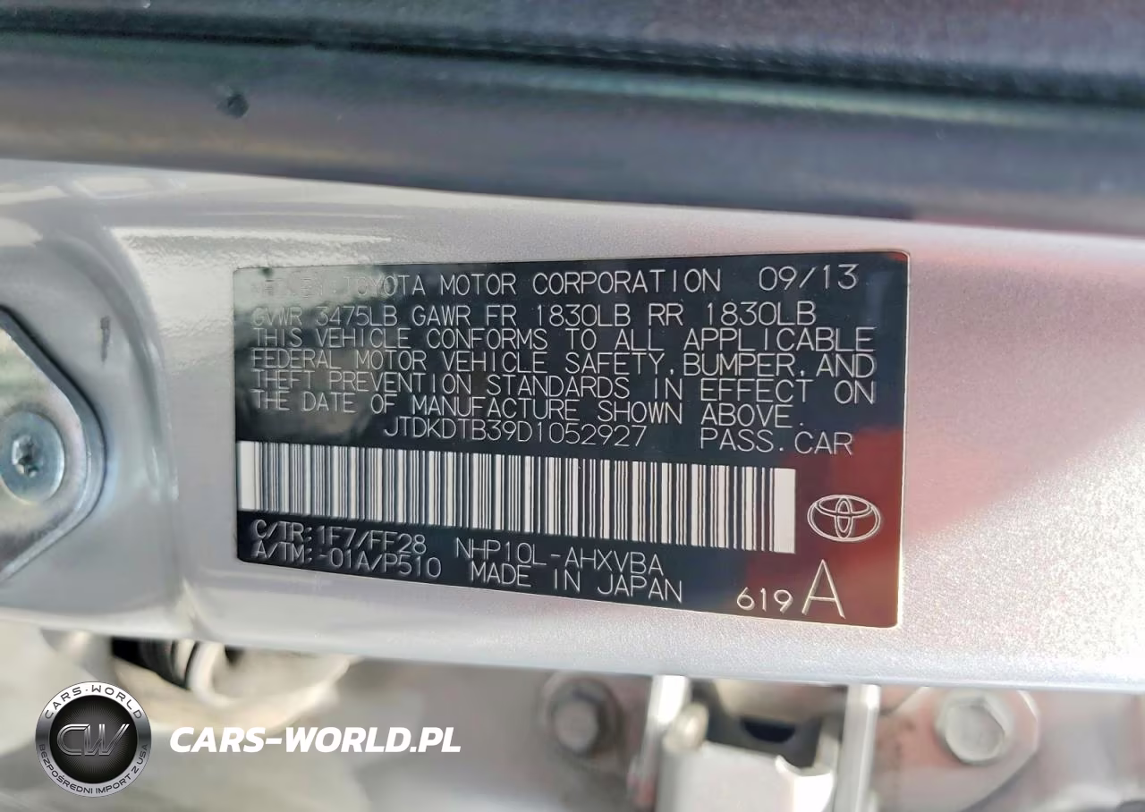 2013 Toyota Prius C Two VIN:JTDKDTB39D1052927 - 12