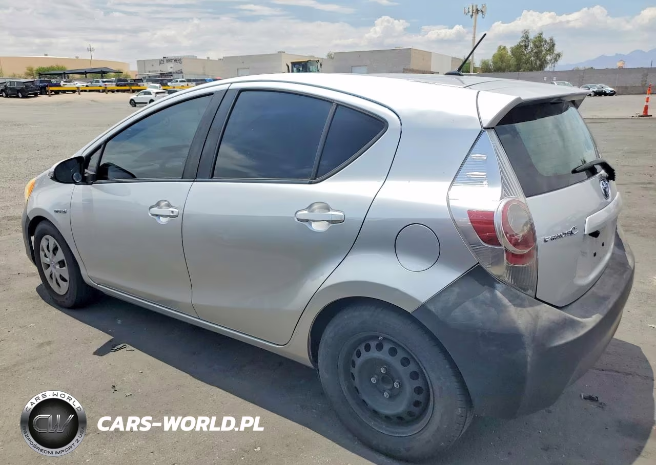 2013 Toyota Prius C Two VIN:JTDKDTB39D1052927 - 2